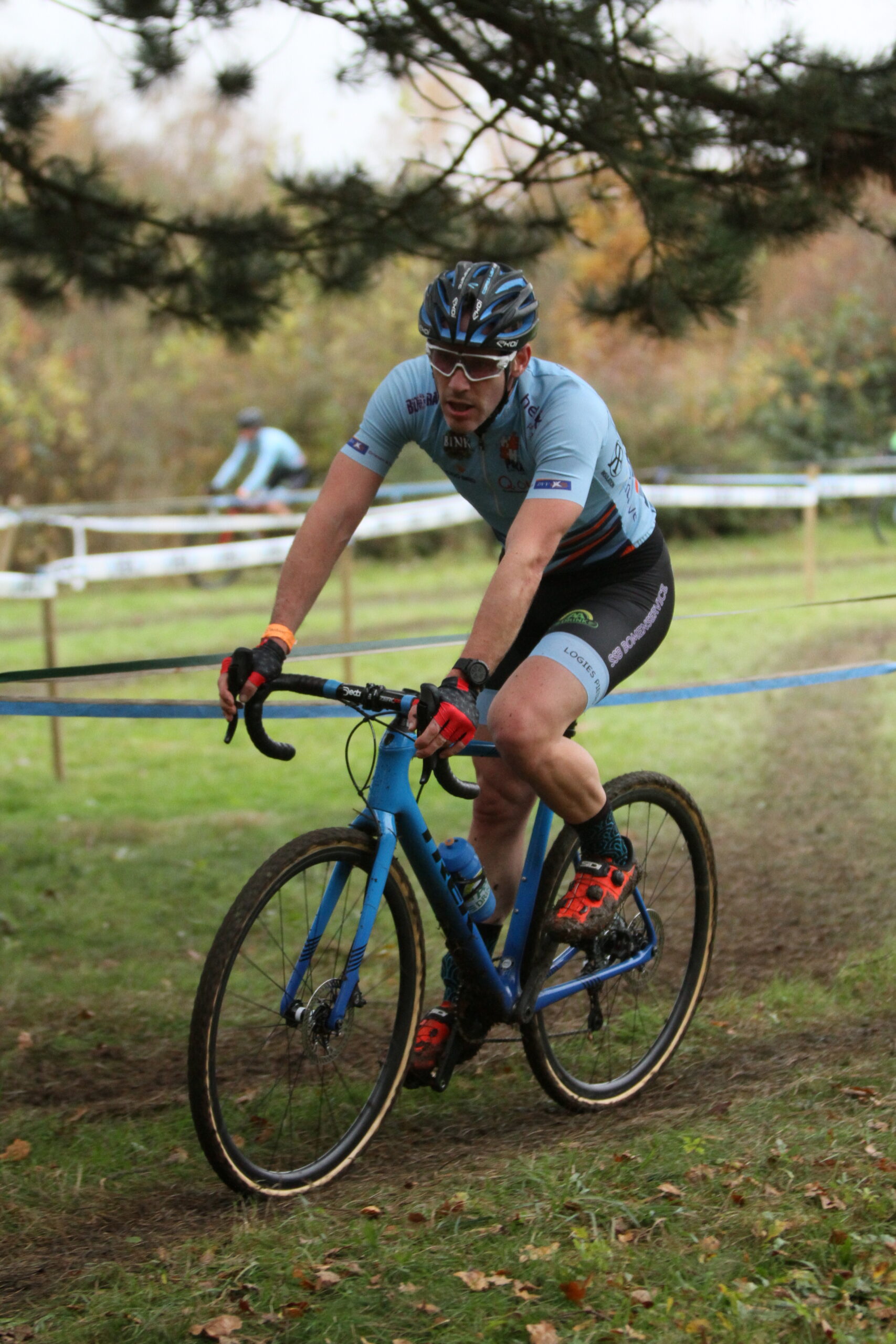 Steven Schol betwist EK en BK gravel en wordt daarna geopereerd