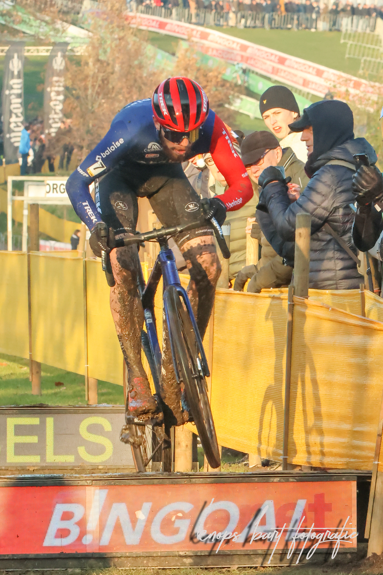 Joris Nieuwenhuis en Manon Bakker winnen wereldbekerrace in Val di Sole