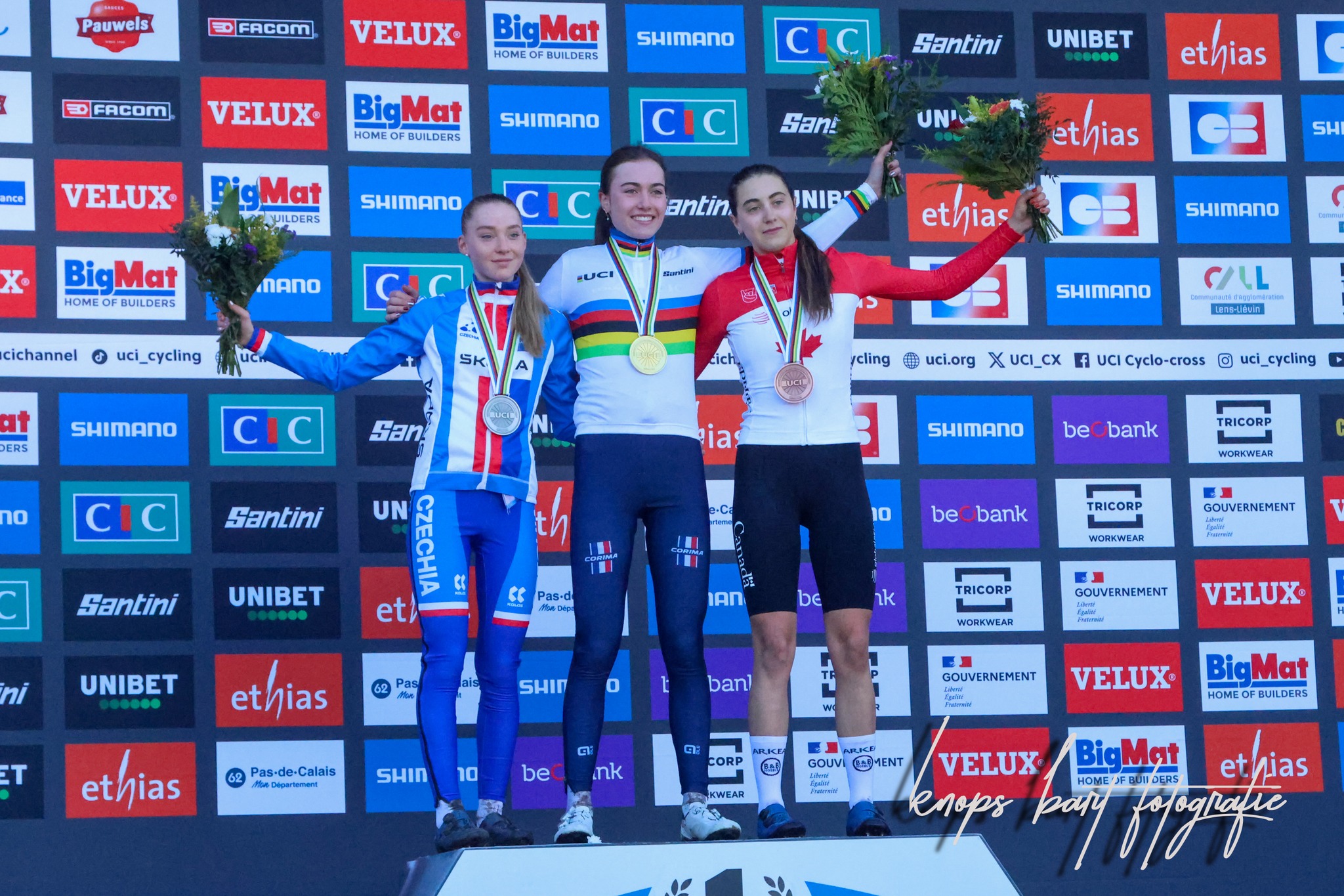 Lise Revol pakt de wereldtitel in een spannende strijd bij de junioren dames