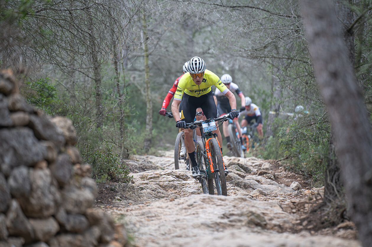 De UCI maakt de kalender bekend voor de HERO I Cross-country Marathon World Cup 2026