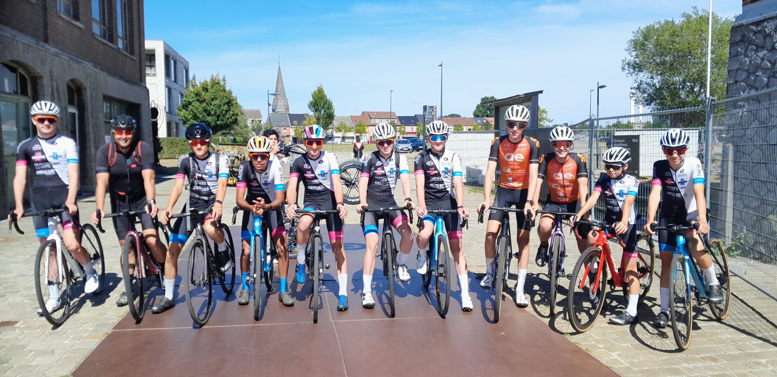 Woutim-Dexters sport trapt veldritseizoen af in Kessel