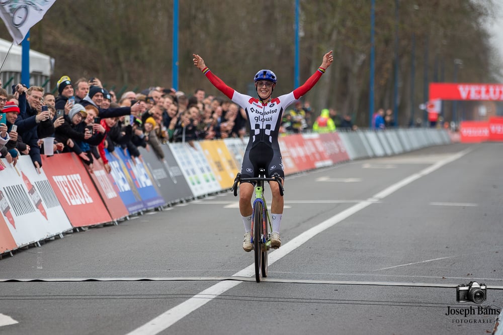 Lucinda Brand zet ook Koksijde op haar naam
