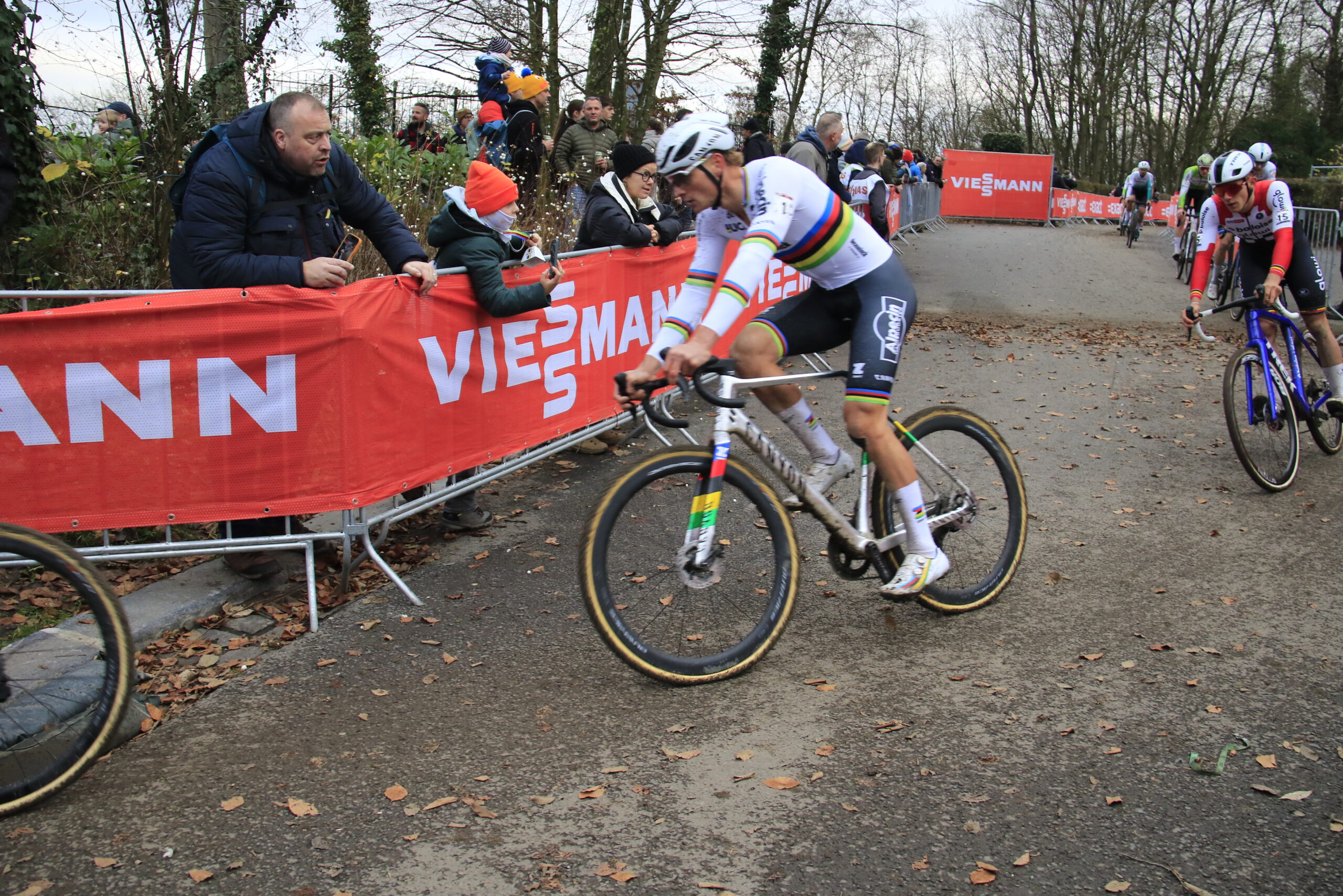 Mathieu van der Poel outstanding in Antwerpen