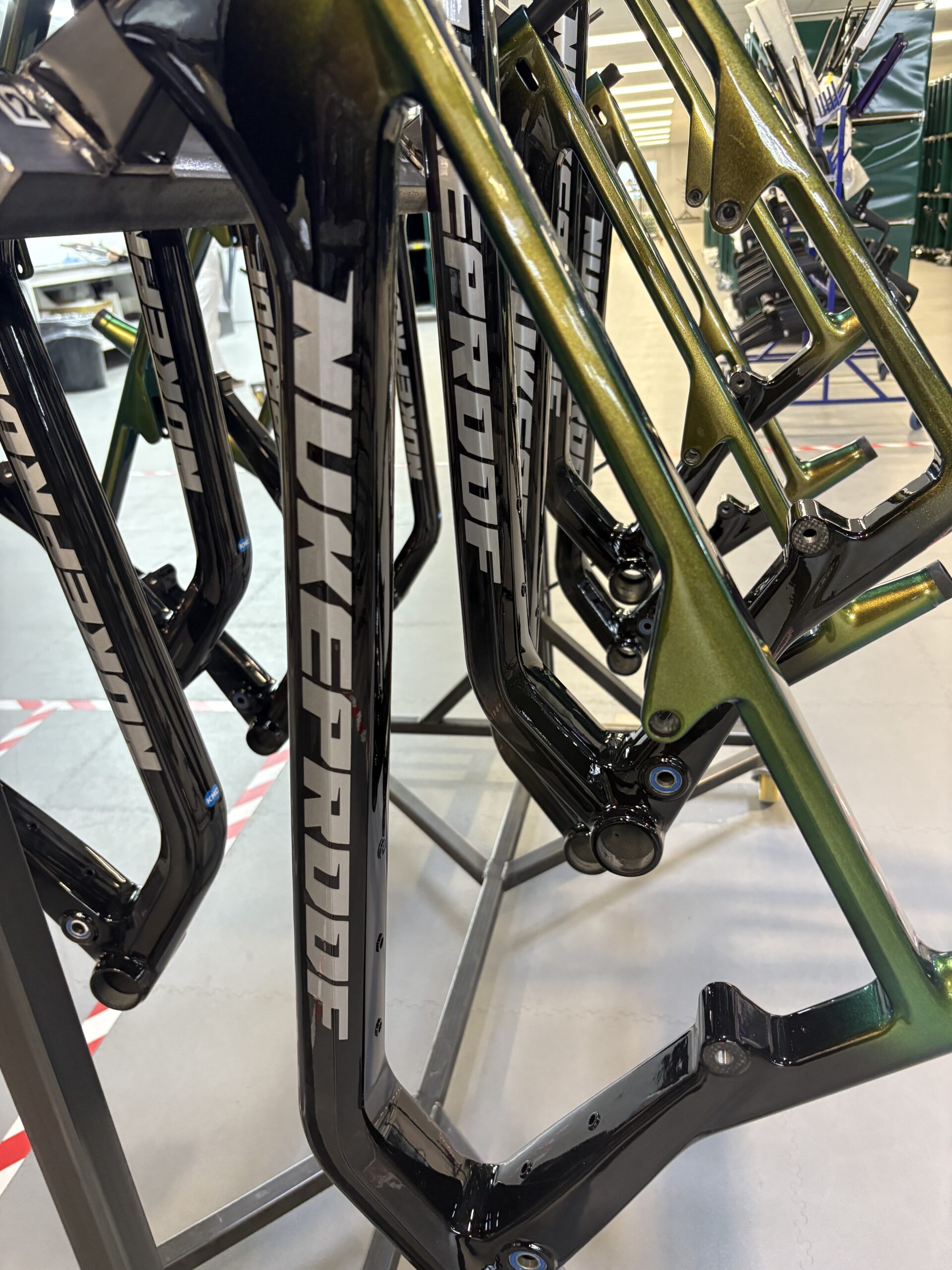 KMC blijft  hoofd- en titelsponsor en Nukeproof wordt fietsenpartner bij KMC Nukeproof MTB Racing team