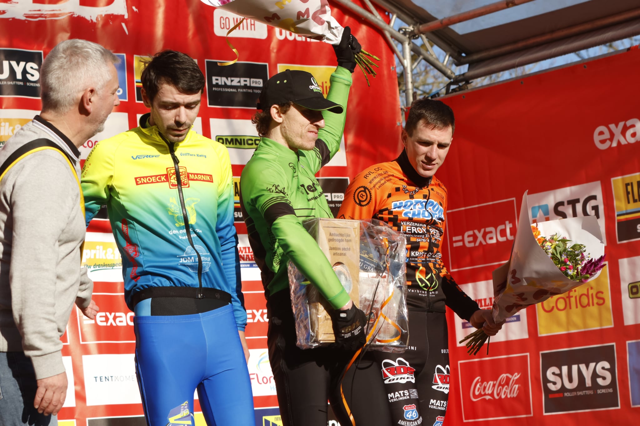 Björn Houben pakt zijn dertiende seizoenszege in Exact cross Maldegem