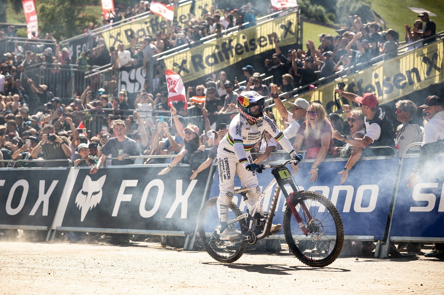 Höll en Iles leveren epische prestaties in Saalfelden Leogang