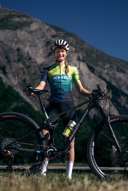 Bloeme Kalis naar KMC Nukeproof MTB racing team