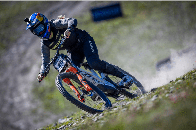 Williams en Höll tonen lef en pakken winst in La Thuile – Valle d’Oasta