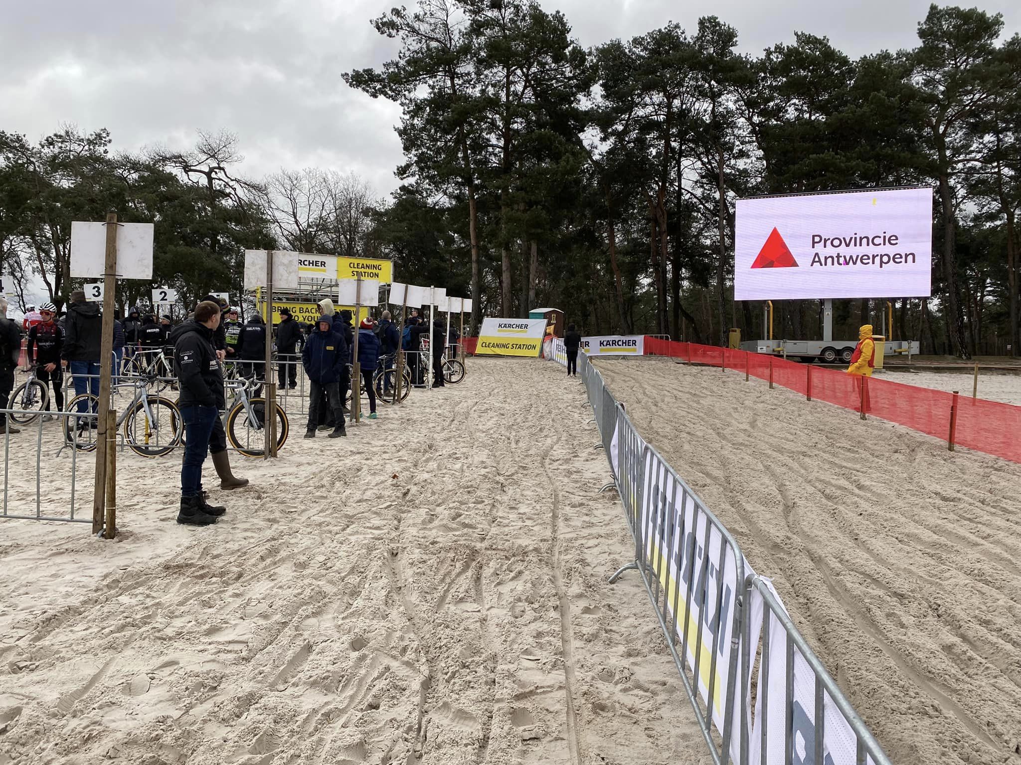 Zilvermeercross twee keer op de kalender dit jaar : nieuwe naam – nieuwe dynamiek