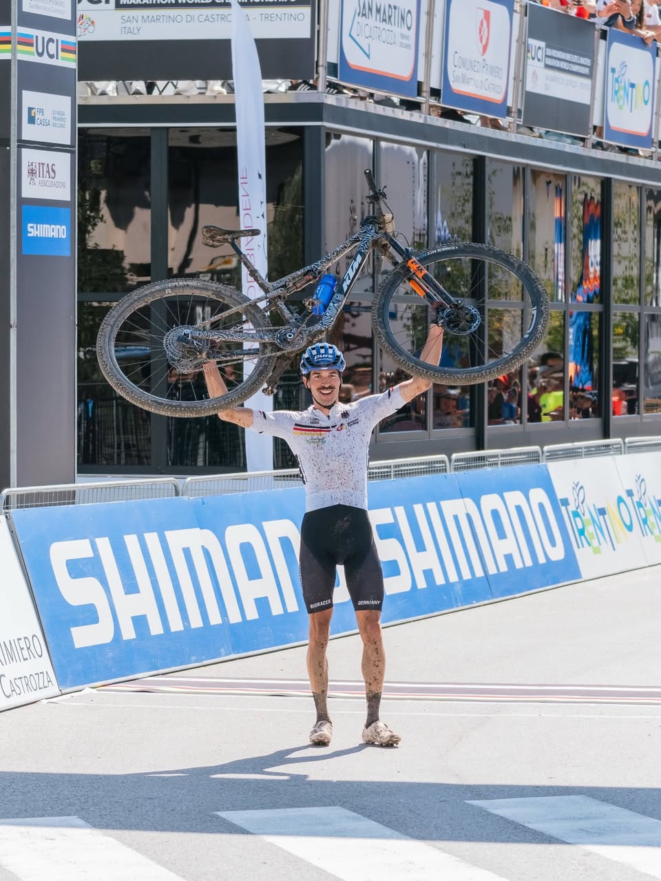 Andreas Seewald en Anna Weinbeer zijn wereldkampioen marathon