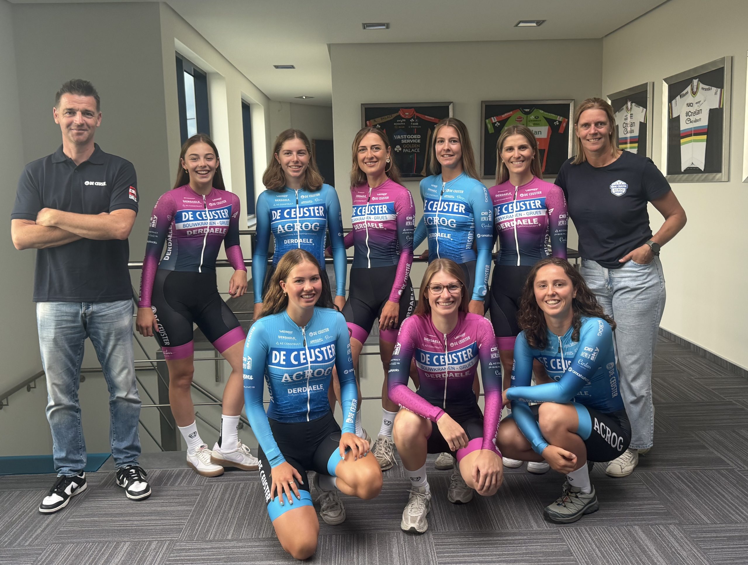 De Ceuster Bouwkranen en De Ceuster-Acrog met een internationale flair en gezonde ambitie klaar voor het nieuwe veldritseizoen
